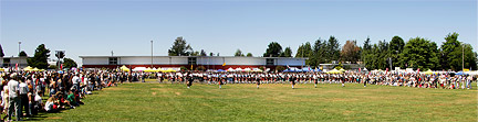 Lunch massed bands, leaving the field (Click to see a larger version)